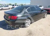 2013 BMW 528 photo
