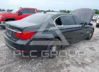 2013 BMW 740 фото