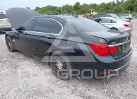 2013 BMW 740 фото