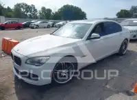 2013 BMW 740 фото
