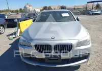 2013 BMW 740 фото