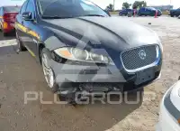 2013 Jaguar XF фото