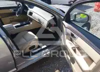 2013 Jaguar XF фото