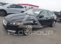 2013 Jaguar XF фото