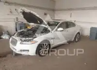 2013 Jaguar XF photo