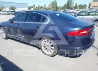 2013 Jaguar XF photo