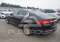 2013 Jaguar XF фото