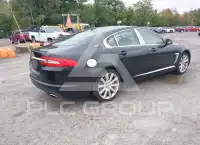 2013 Jaguar XF фото