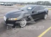 2013 Jaguar XF фото