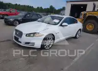 2013 Jaguar XF photo