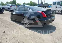 2013 Jaguar XJ photo