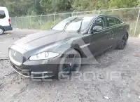 2013 Jaguar XJ photo