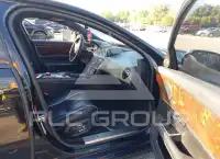 2013 Jaguar XJ photo