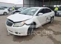 2013 Buick LACROSSE photo