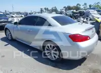 2013 Infinity G37 photo