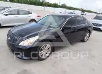 2013 Infinity G37 photo