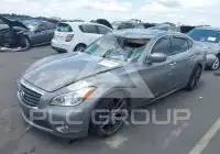 2013 Infinity M37 photo