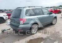2013 Subaru Forester фото