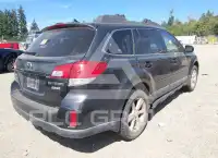 2013 Subaru Outback photo