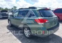 2013 Subaru Outback photo