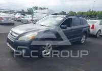 2013 Subaru Outback photo