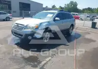 2013 Subaru Outback photo