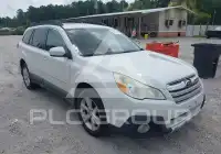 2013 Subaru Outback photo