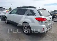 2013 Subaru Outback photo