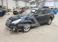 2013 Subaru Outback photo