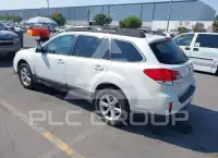 2013 Subaru Outback photo