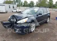 2013 Subaru Outback photo