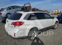 2013 Subaru Outback photo
