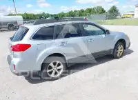 2013 Subaru Outback photo