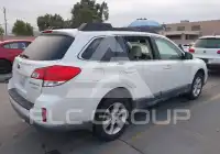 2013 Subaru Outback photo