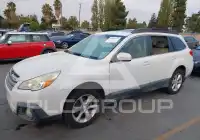 2013 Subaru Outback photo