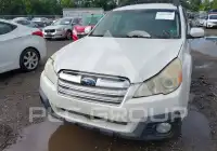 2013 Subaru Outback photo