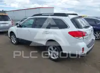 2013 Subaru Outback photo