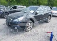 2013 Subaru Outback photo