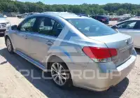 2013 Subaru Legacy фото