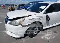 2013 Subaru Legacy фото