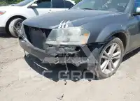 2013 Dodge AVENGER photo