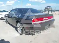 2013 Dodge CHALLENGER photo