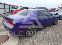 2013 Dodge CHALLENGER photo