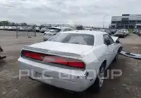 2013 Dodge CHALLENGER photo