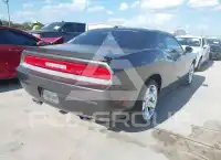 2013 Dodge CHALLENGER photo