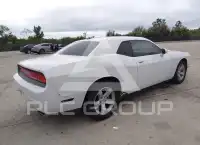 2013 Dodge CHALLENGER фото