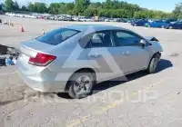 2013 Honda CIVIC фото