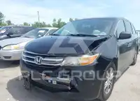 2013 Honda ODYSSEY фото