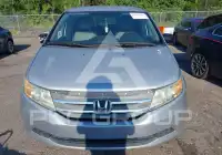 2013 Honda ODYSSEY фото