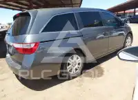 2013 Honda ODYSSEY фото